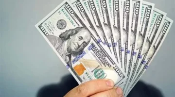 سعر الدولار في البنوك المصرية خلال تعاملات المساء يرتفع ويشهد تحركات مفاجئة